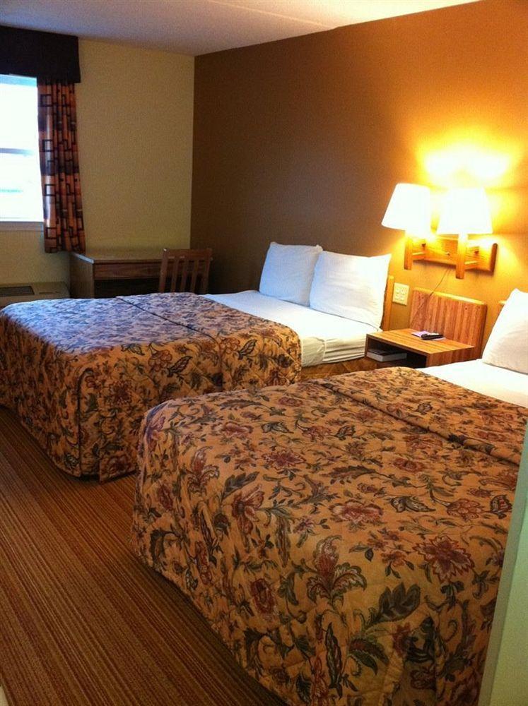 Cocoa Country Inn Hershey Exterior photo