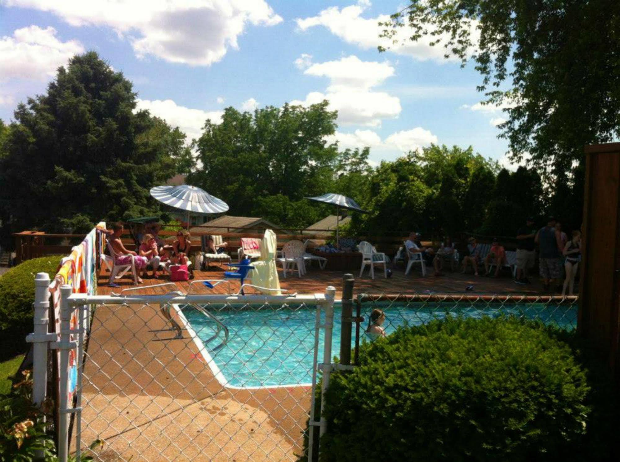 Cocoa Country Inn Hershey Exterior photo
